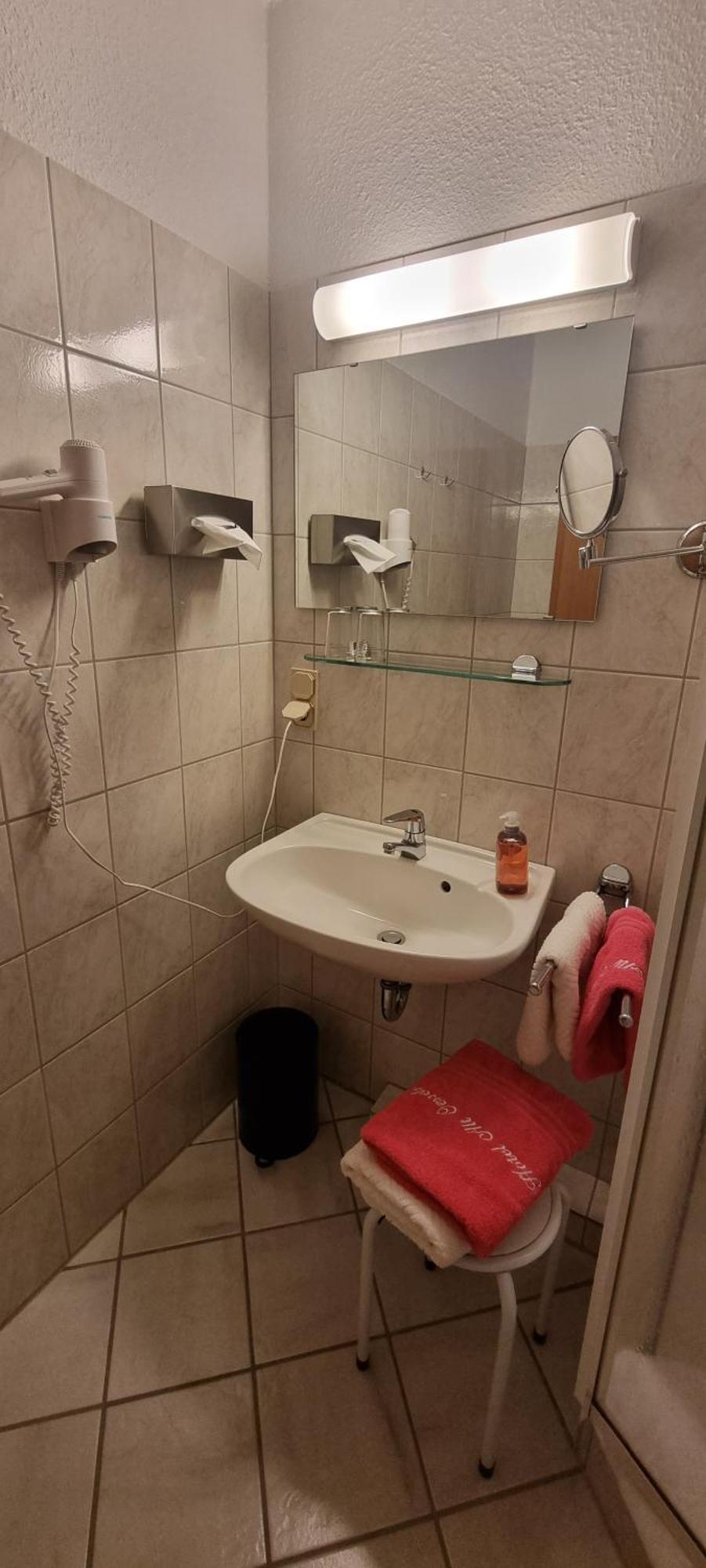 Hotel Alt Oesselse Sarstedt Ruang foto
