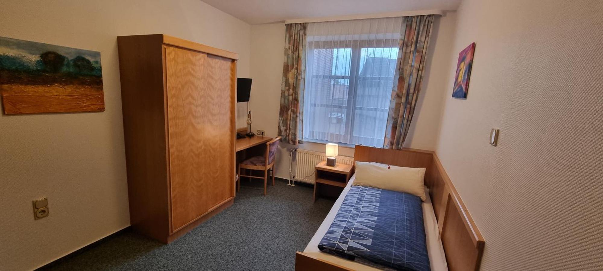 Hotel Alt Oesselse Sarstedt Ruang foto