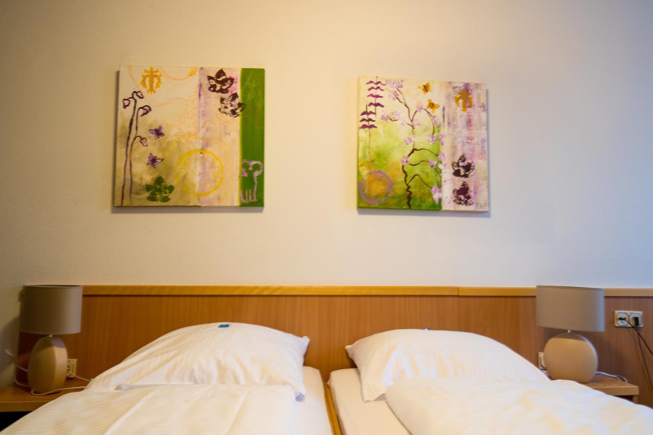 Hotel Alt Oesselse Sarstedt Bagian luar foto